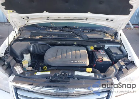 2012 Chrysler Town & Country Touring from USA, damaged, VIN 2C4RC1BG4CR382333